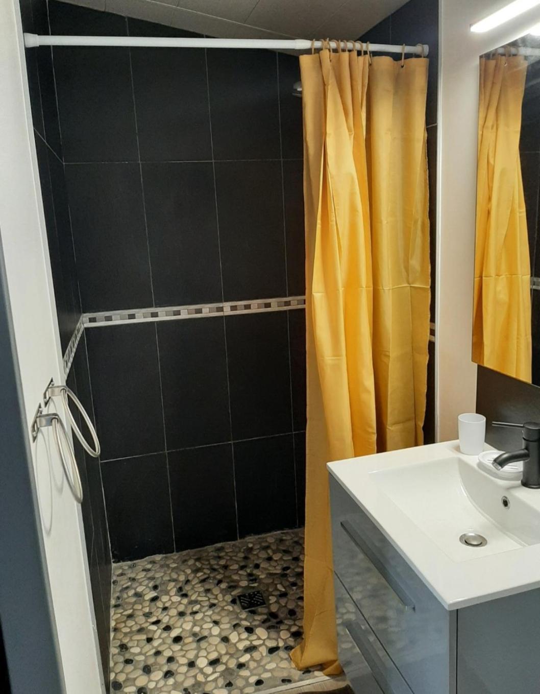 Studio De La Crevette Saint-Hilaire-Petitville المظهر الخارجي الصورة